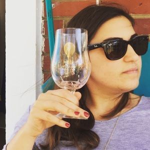 Meet your Posher, Cynthia